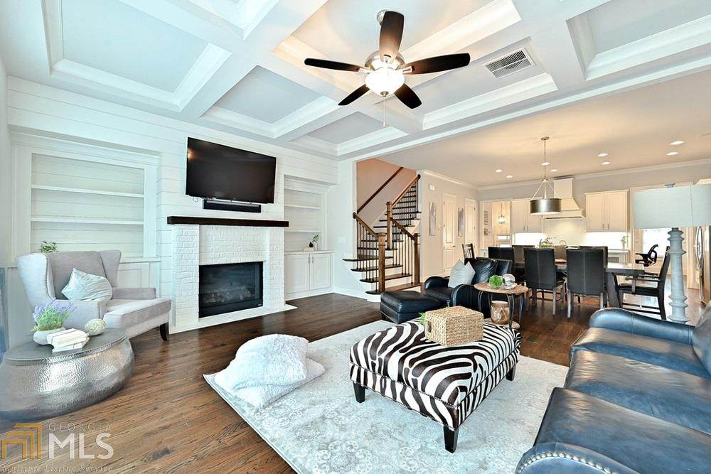 1819 Falling Sky Ct - Photo 1
