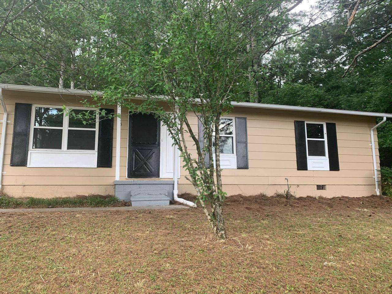 35 Habersham Circle - Photo 1
