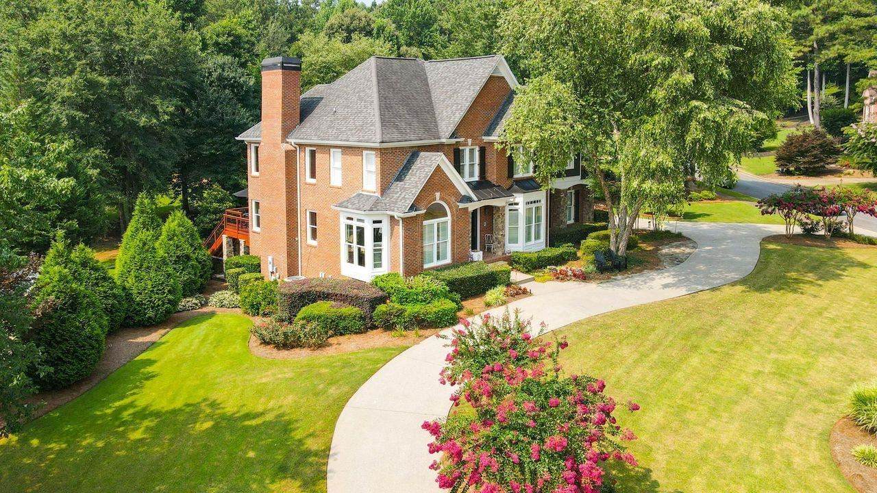 2027 Fairway Crossing Drive - Photo 1