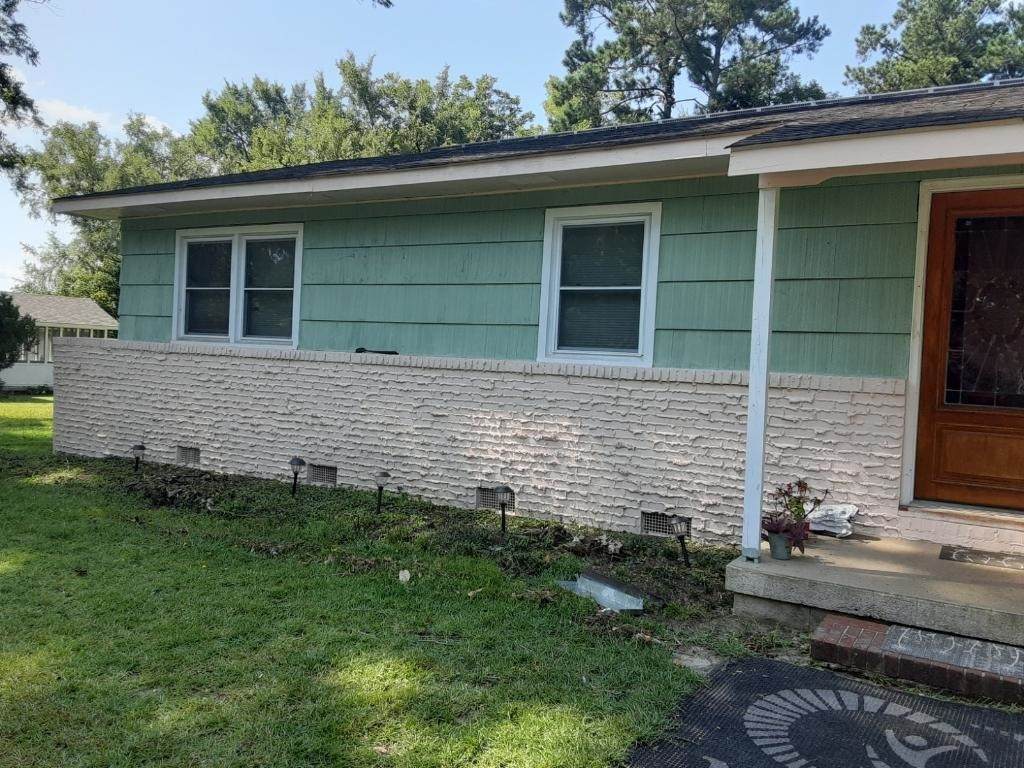 2358 Robin Hood Road - Photo 1