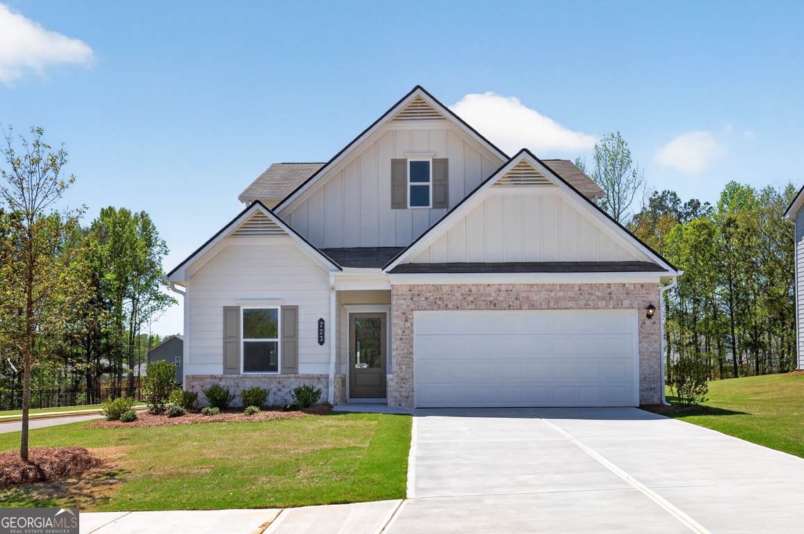 723 Sinclair Lane - Photo 1