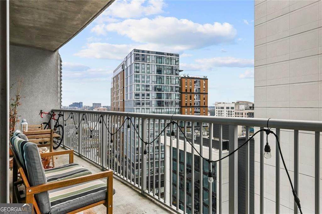 44 Peachtree Place - Photo 1