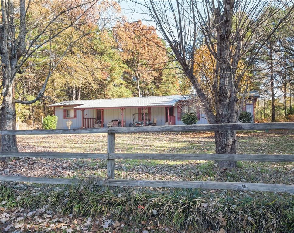 146 Pine Tree Road - Photo 1