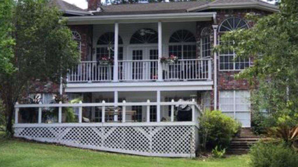 500 Bayshore Dr - Photo 1