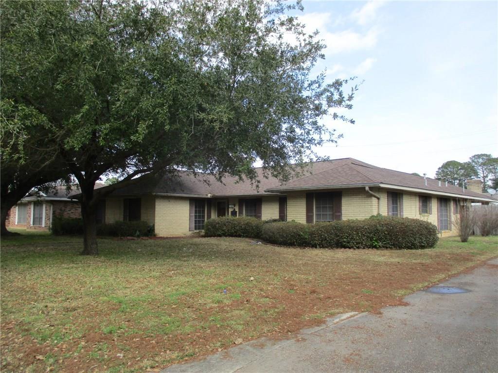 1243 Canterbury Drive - Photo 1