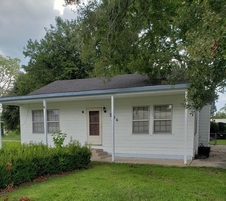204 Louisiana Avenue - Photo 1