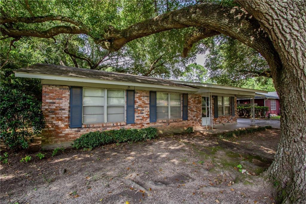 5011 Donald Drive - Photo 1