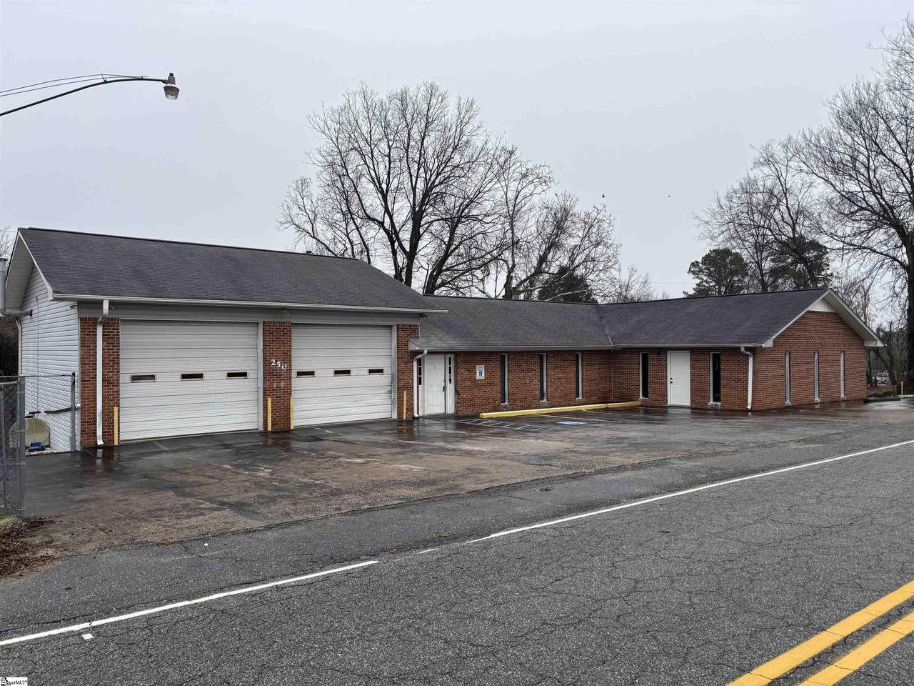 250 Cedar Springs Avenue - Photo 1