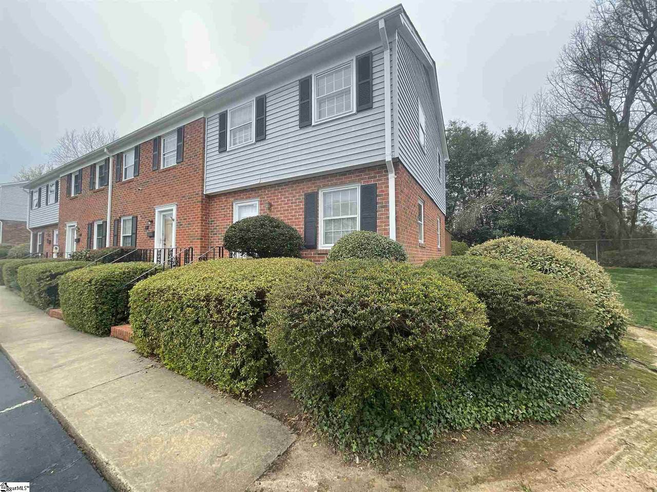 815 Edwards Road - Photo 1