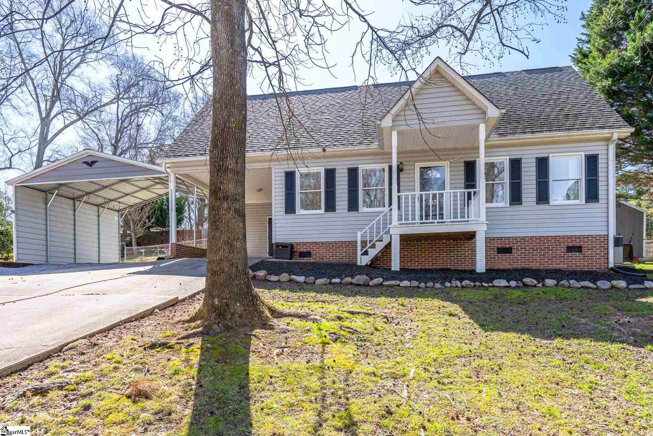 313 Brookside Drive - Photo 1