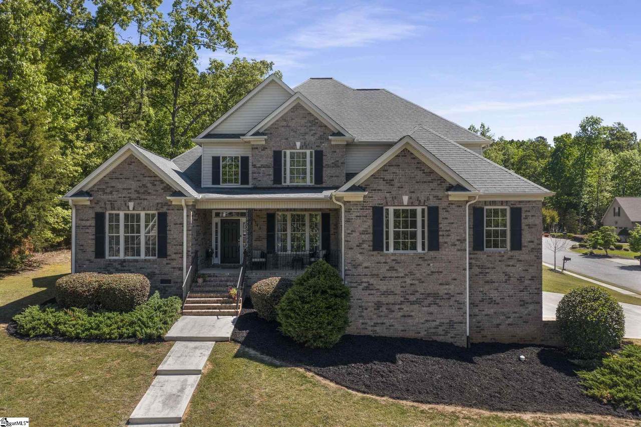 115 Crest Hill Drive - Photo 1