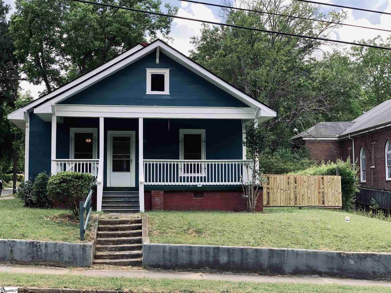 533 Farley Avenue - Photo 1