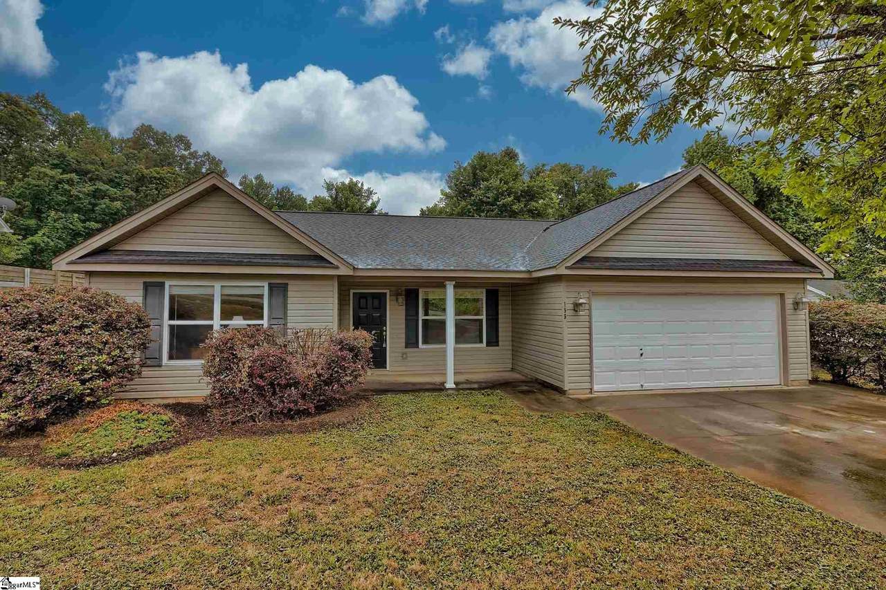 155 Beverly Drive - Photo 1