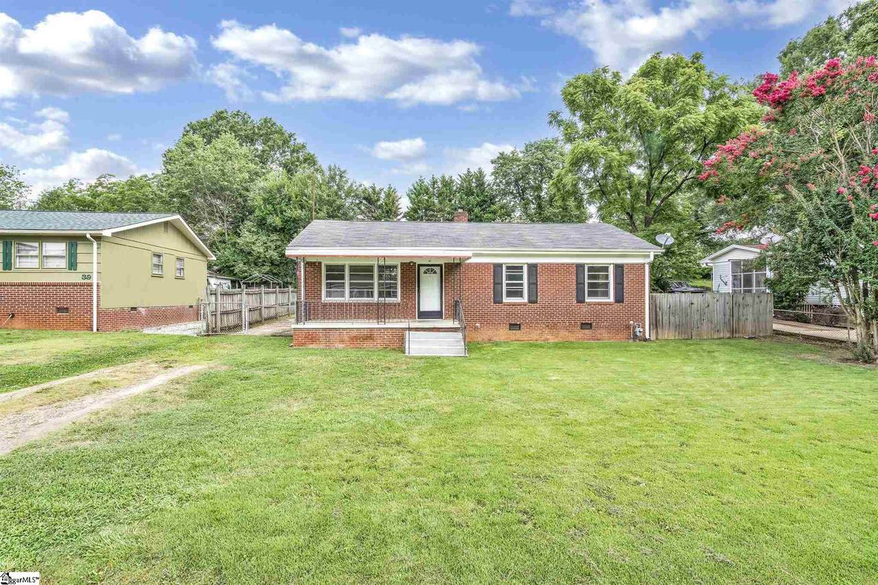 41 Templewood Drive - Photo 1