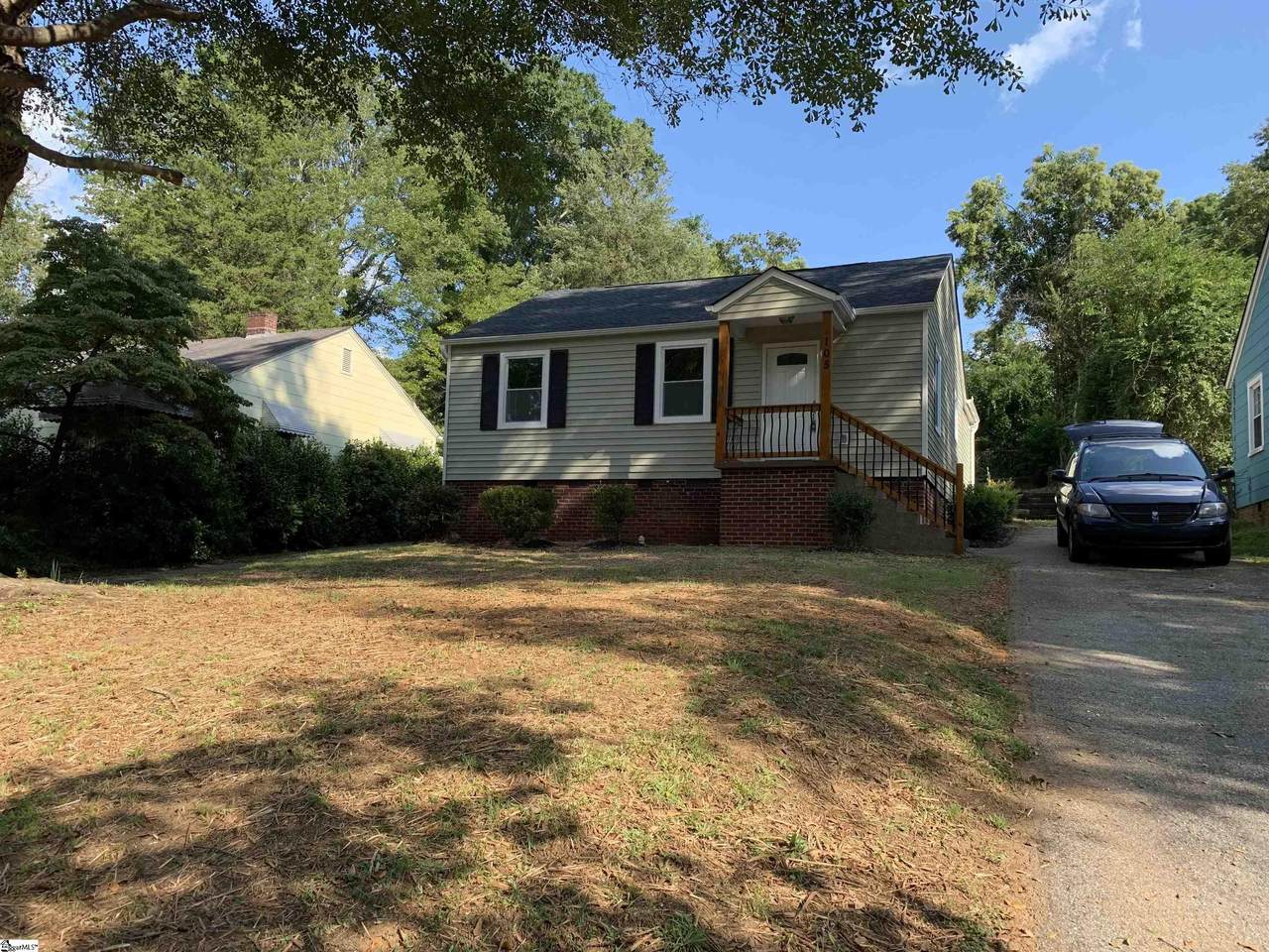 105 Rosemary Road - Photo 1
