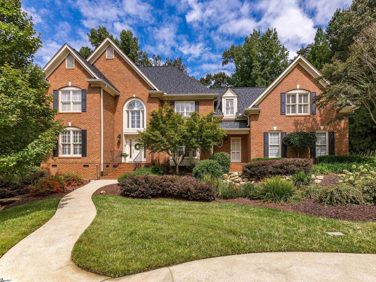 4 Medallion Court - Photo 1