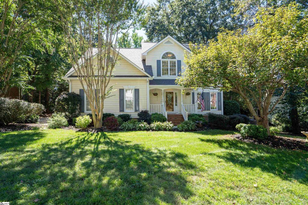 207 Holly Crest Circle - Photo 1