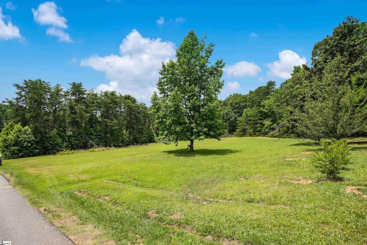 000 Circleview Drive - Photo 1