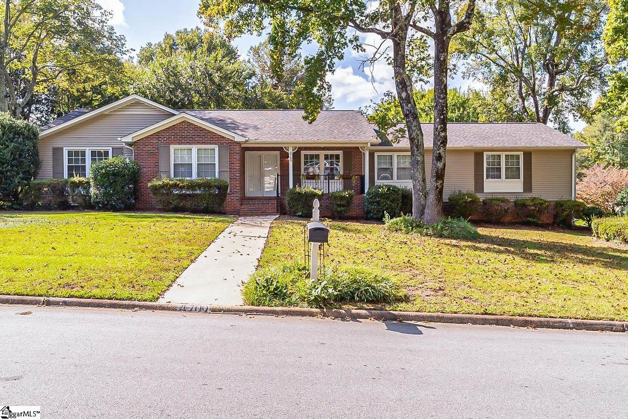 4709 Coach Hill Drive - Photo 1