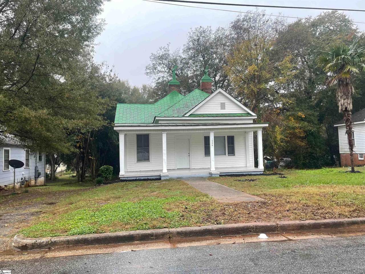 1006 Elizabeth Street - Photo 1