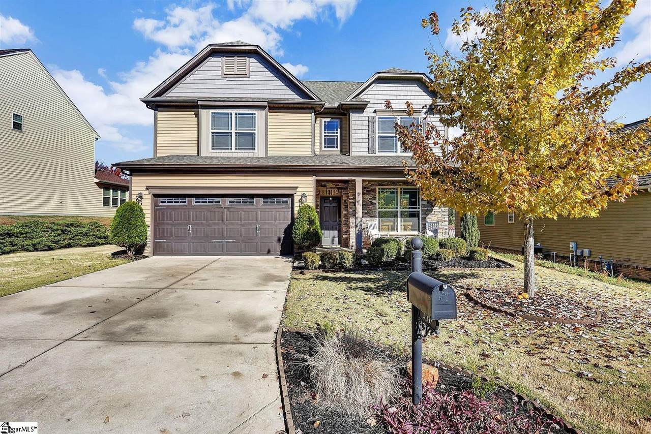 310 Park Ridge Circle - Photo 1