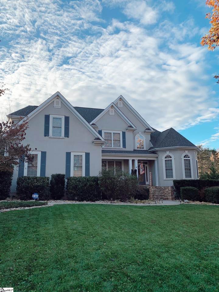 104 Warren Drive - Photo 1