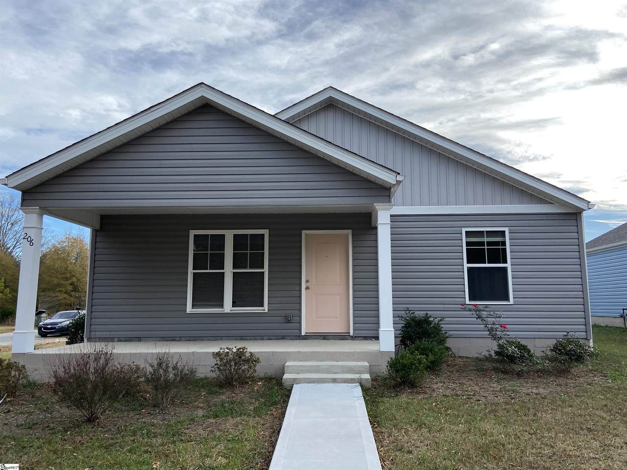206 Dillon Drive - Photo 1