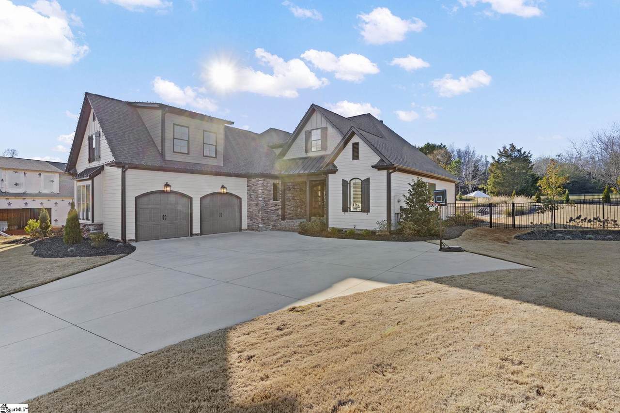 10 Meadow Reserve Place - Photo 1