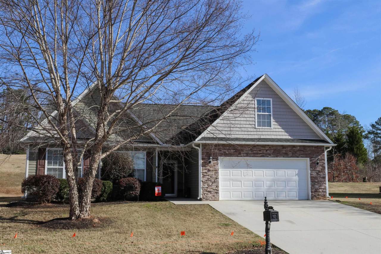 105 Eastpark Way - Photo 1