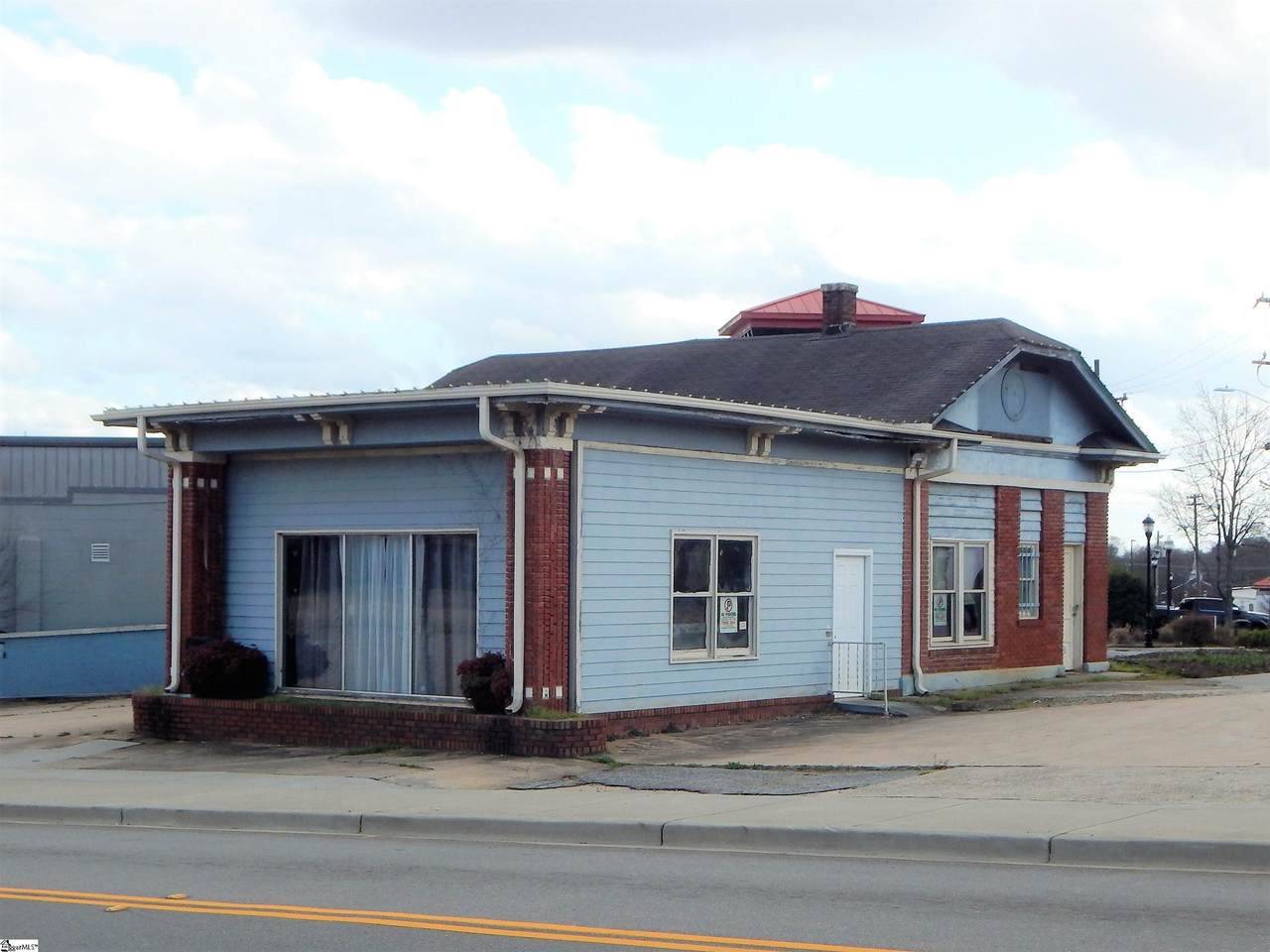 200 Poinsett Street - Photo 1