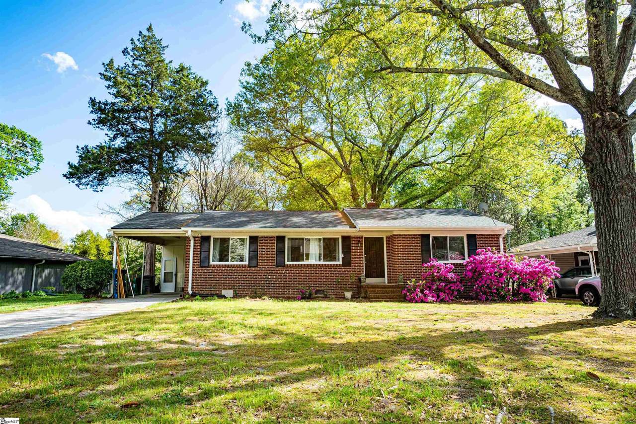 8 Forestdale Drive - Photo 1