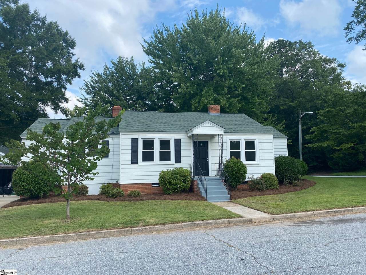 307 Shands Street - Photo 1