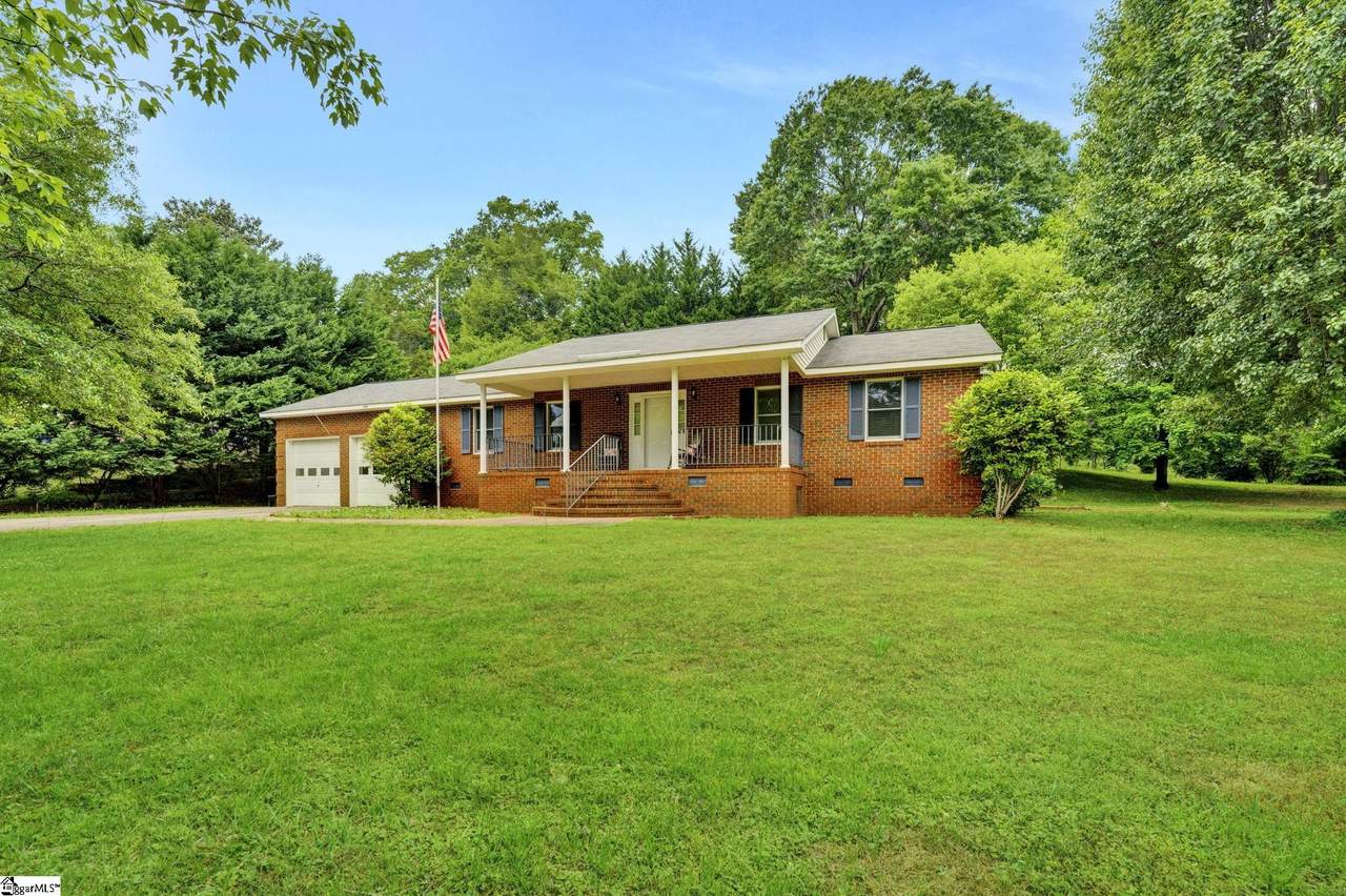 114 Fisher Drive - Photo 1