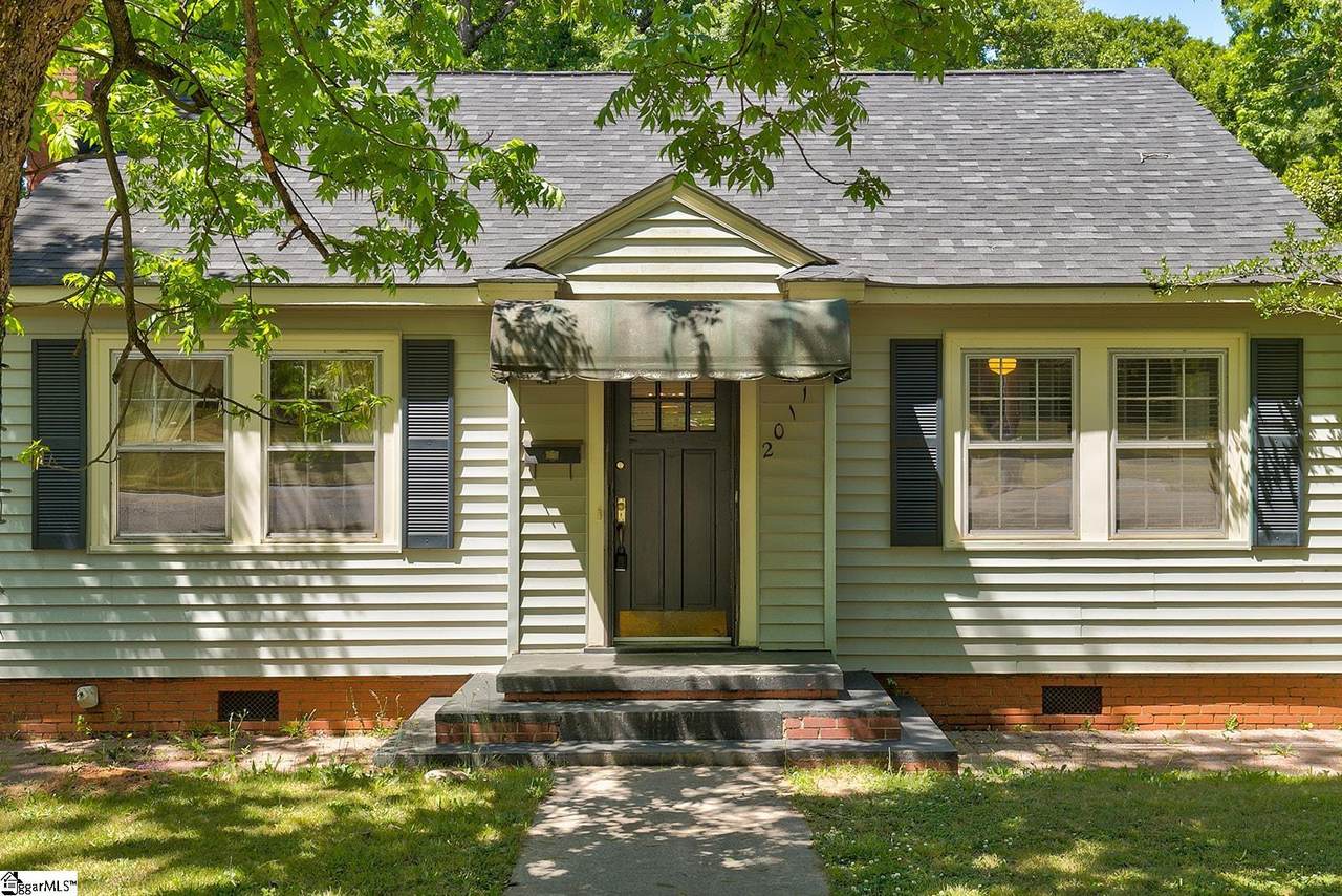 2011 Woodside Avenue - Photo 1