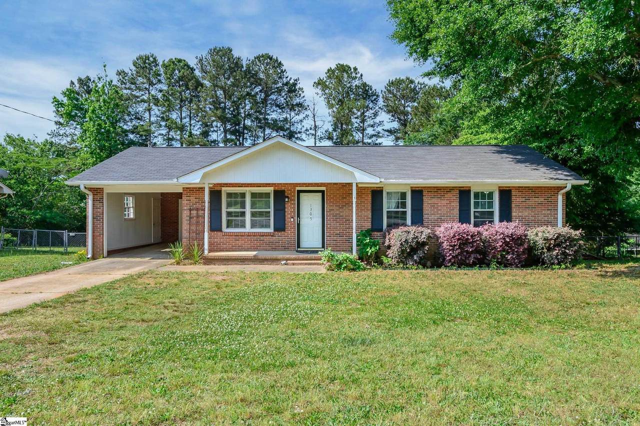 1305 Centerville Road - Photo 1