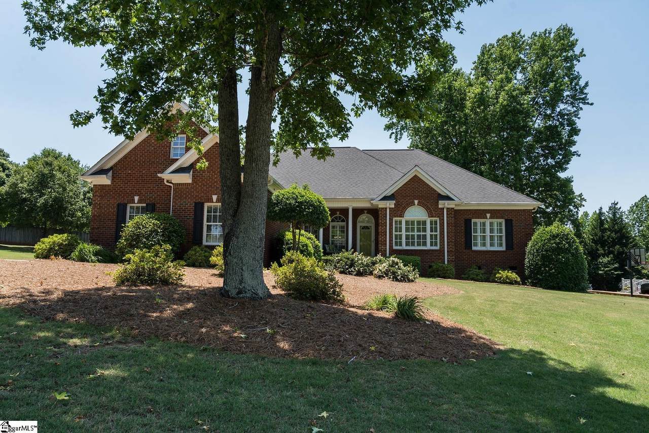 174 Clearcreek Drive - Photo 1