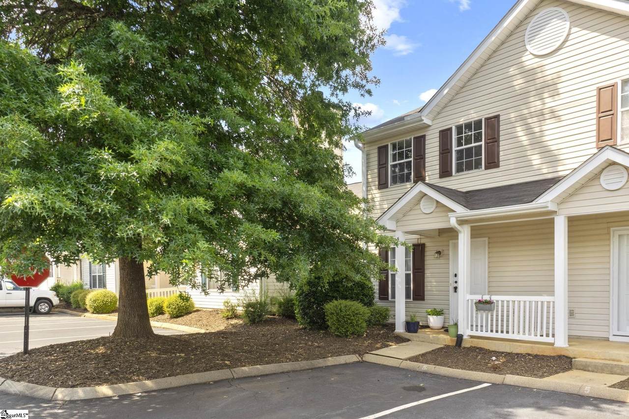 5 Hayfield Lane - Photo 1