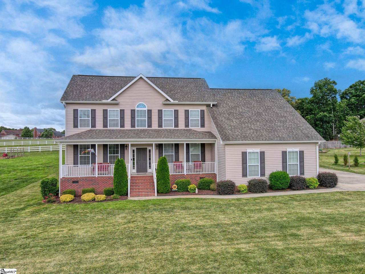 104 Friesian Court - Photo 1