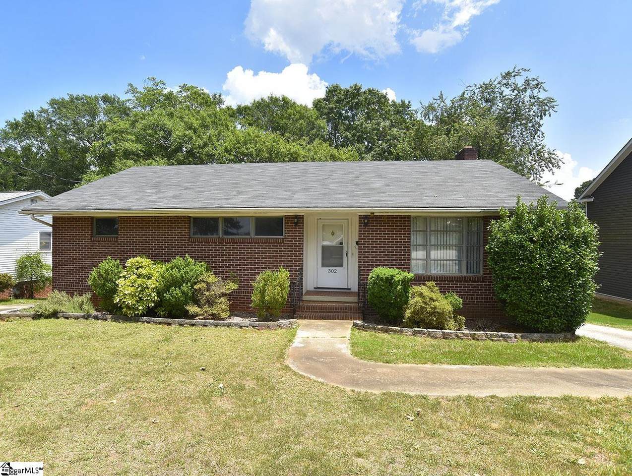 302 Memorial Drive - Photo 1