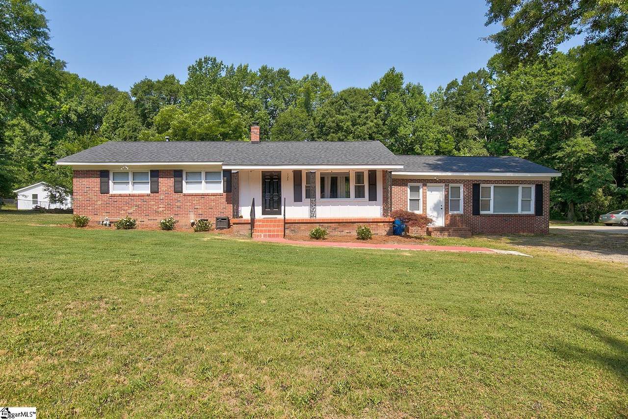 123 Woodland Drive - Photo 1