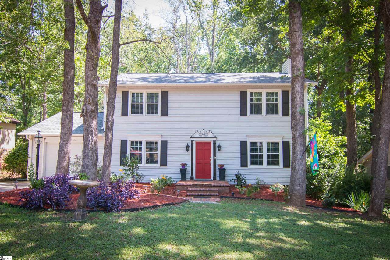 214 Saratoga Drive - Photo 1