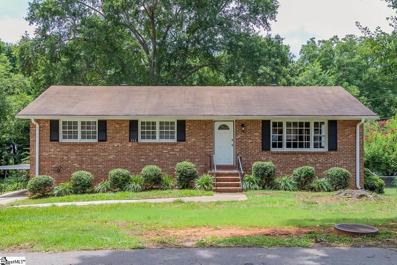 302 Farmington Road - Photo 1