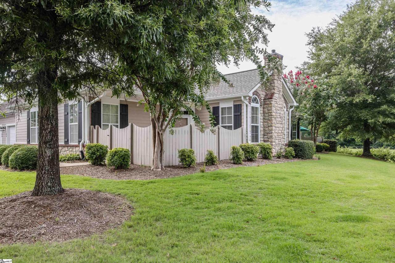 104 Fudora Circle - Photo 1