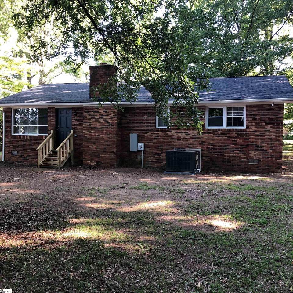 205 Westwind Road - Photo 1
