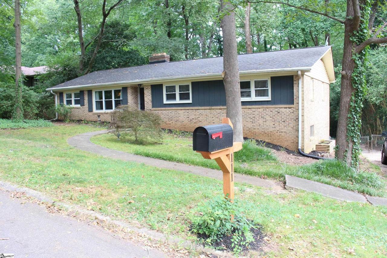 111 Great Glen Road - Photo 1