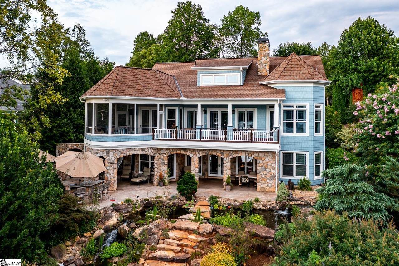 302 Bay Hill Drive - Photo 1