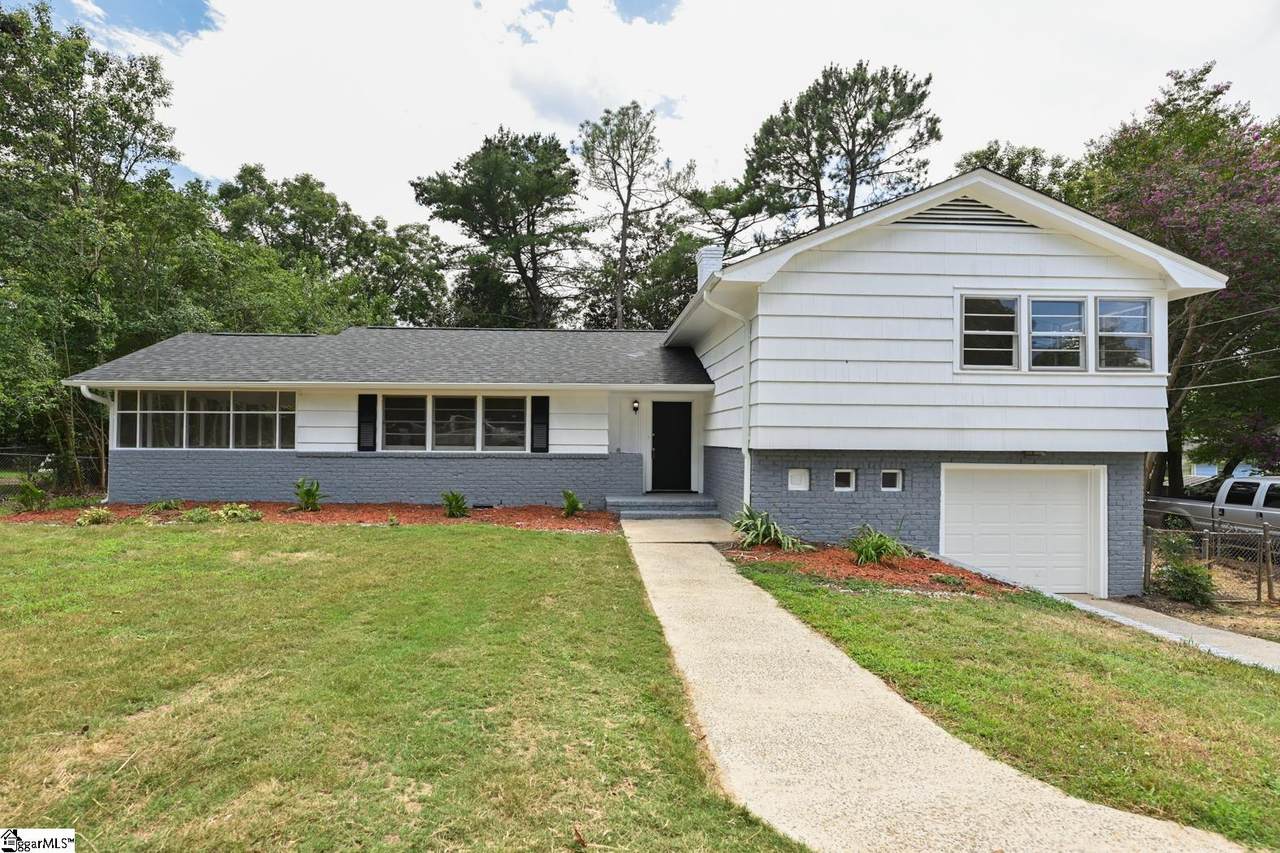 110 Lancaster Lane - Photo 1