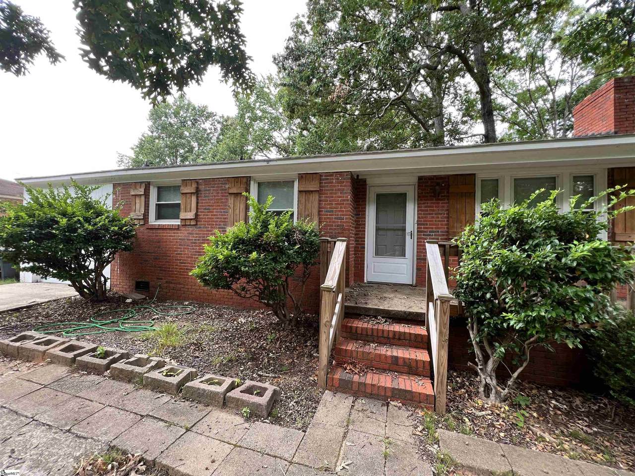 110 Lynch Drive - Photo 1