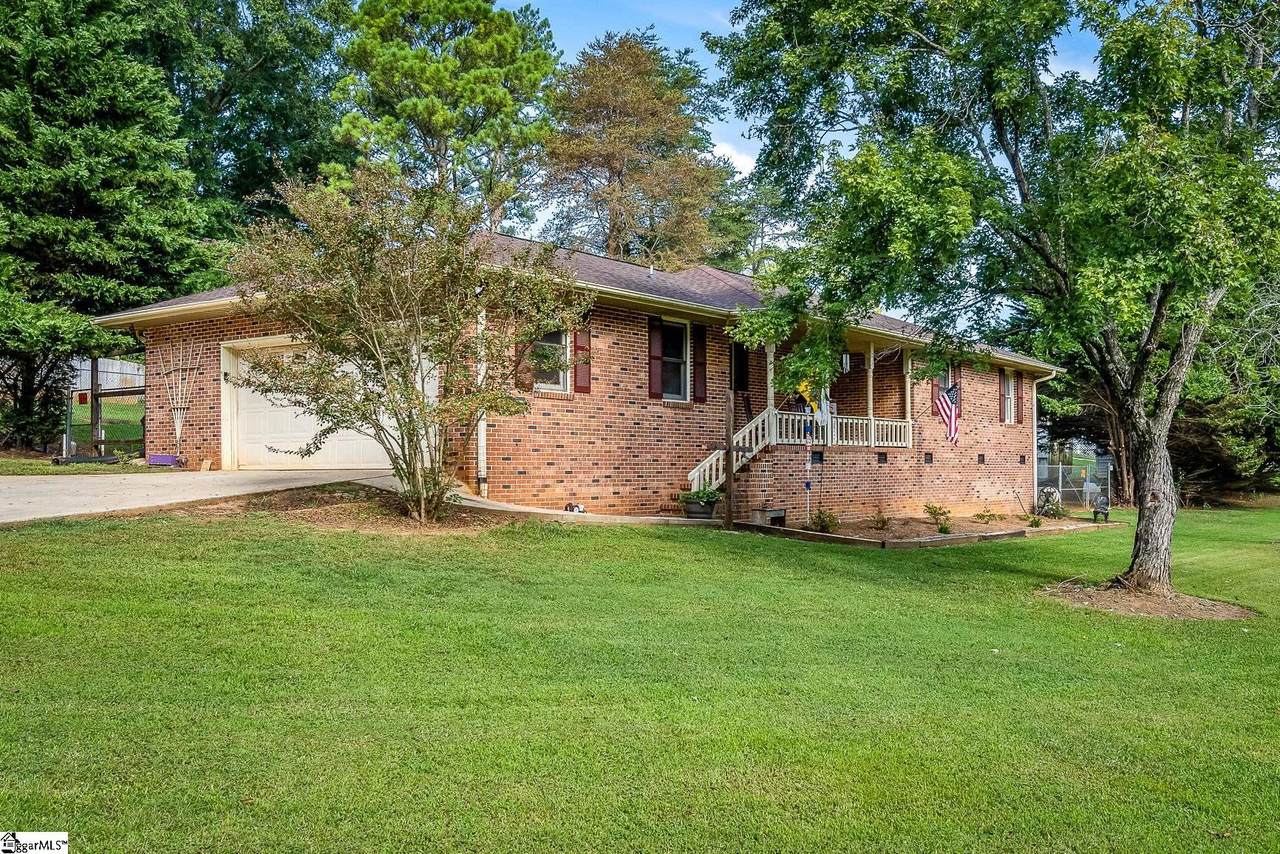 112 Beaver Creek Road - Photo 1
