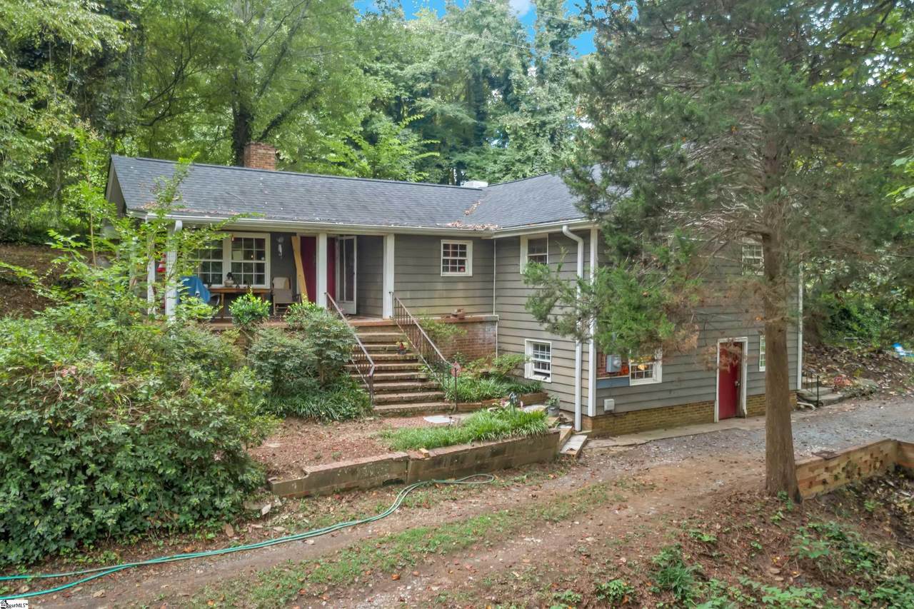 559 Wildwood Drive - Photo 1